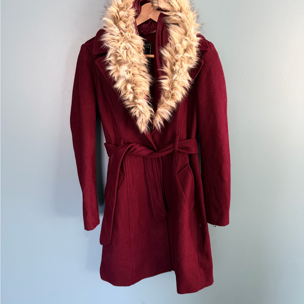 Small Guess Coat Burgundy Wine Red With Removable Faux Fur Collar — image 3 of 8